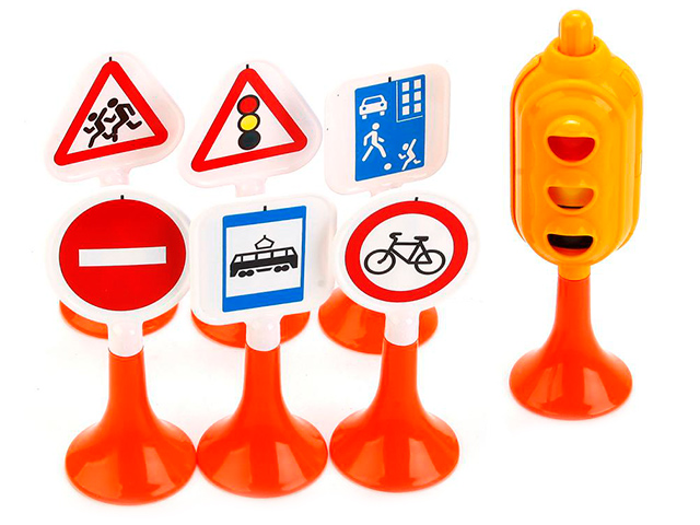Набор "Дорожные знаки 1" (светофор, 6 знаков)