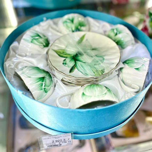 Чайный сервиз — отличный вариант для подарка