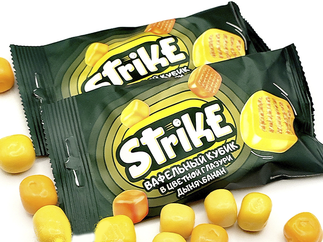 Драже "Strike" Вафельный микс, дыня/банан, 40 г
