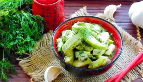 Рецепт: Кабачки по-корейски с укропом