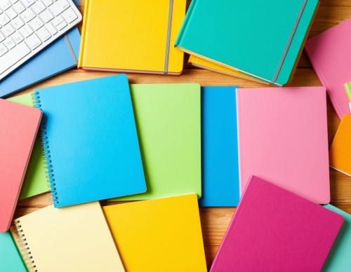 Школьные тетради всех форматов и цветов.