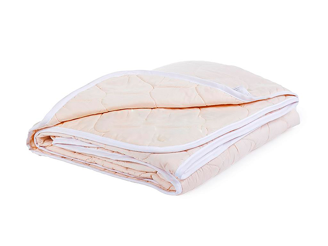 Одеяло "Бамбук" стеганое облегч., сатин 200х220 (плотность 150г/м2)